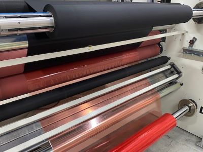 Laminage d'une toile en polyester